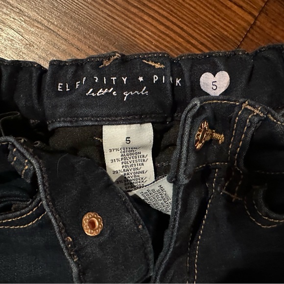 Size 5 girl jeans worn only a few times - Picture 2 of 4